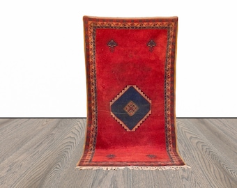 4x7 ft Moroccan vintage area rug.