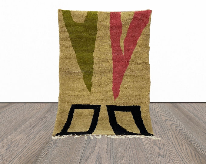 Moroccan rug: custom handmade wool rugs for living room.