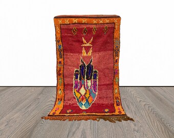 Berber small Rug. 6x3 Moroccan Handwoven Vintage Carpet.