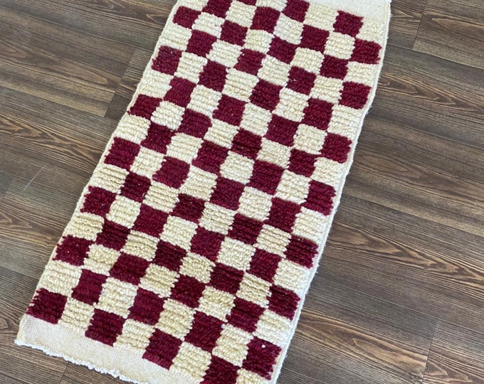 Small checkered area rug 2x3 ft! Ready to ship