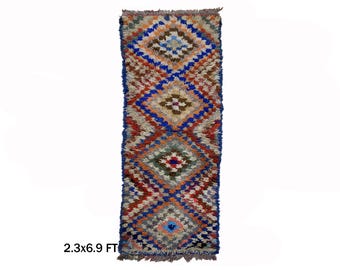 ヴィンテージ モロッコ ランナーラグ：7x2 レッドダイヤモンドラグ