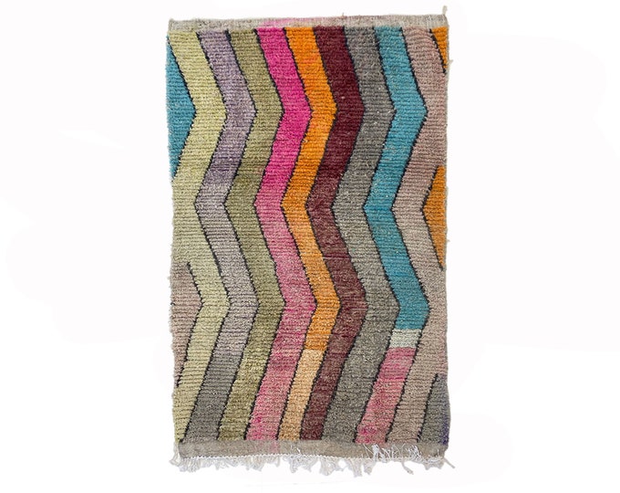 Moroccan vibrant Berber Zigzag wool Rug, Artisanal Home Decor Rug!