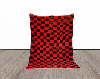 6x9 ft Moroccan large checkered rug!