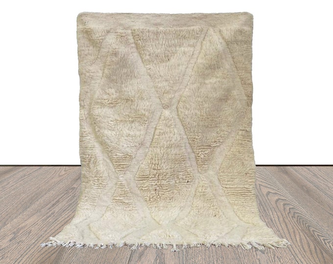 Moroccan Handmade white Diamond rugs 3x5.