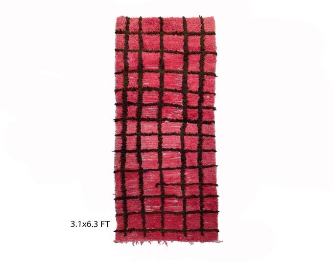 3x6 Moroccan Black And Red Grid Runner Rug.