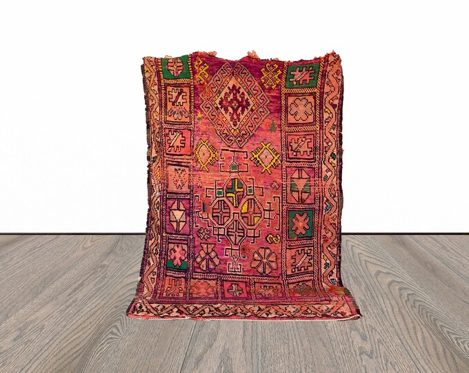 Vintage large Moroccan area rug 5x8 ft!