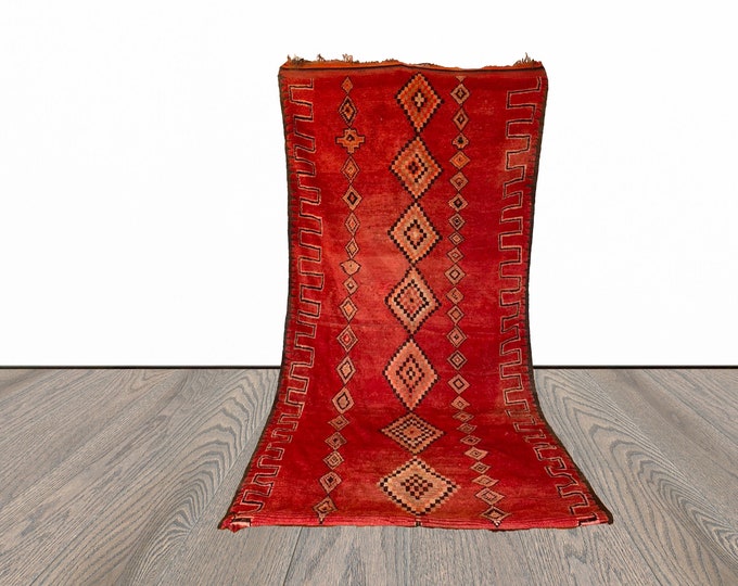 5x10 ft Moroccan vintage large rug!
