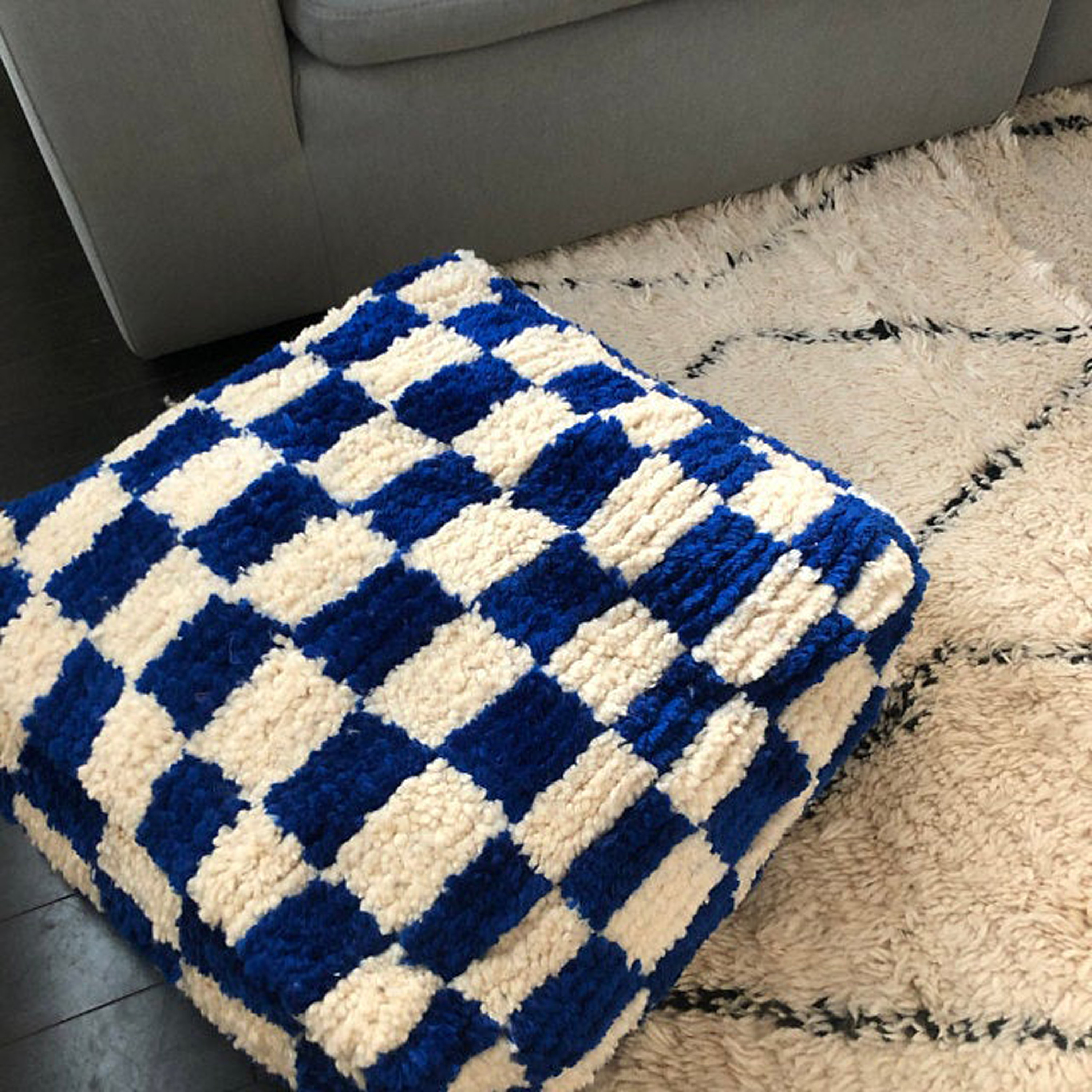 Checkered pouf online