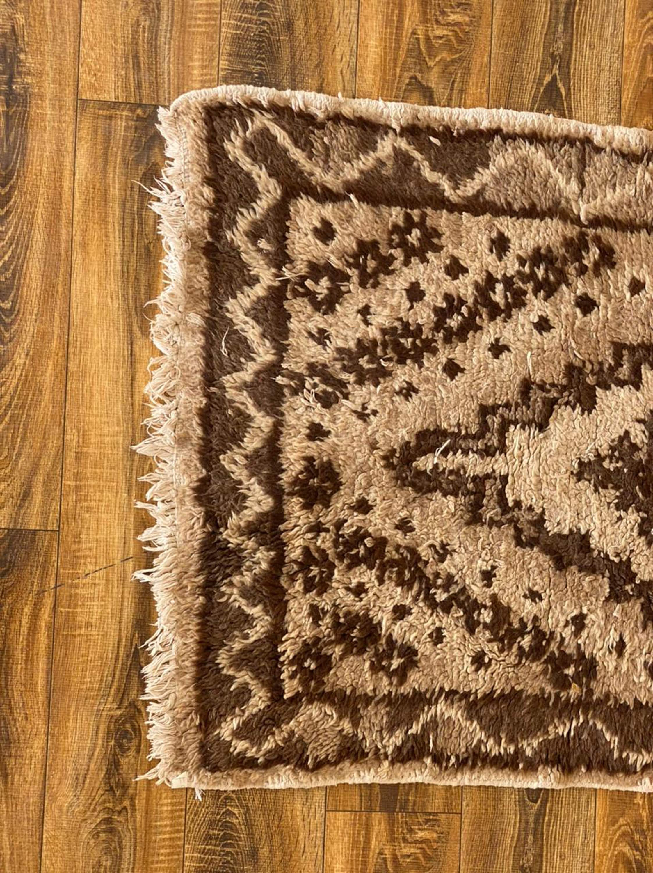 Vintage Moroccan area rugs, 3x6 ft Azilal wool berber rug