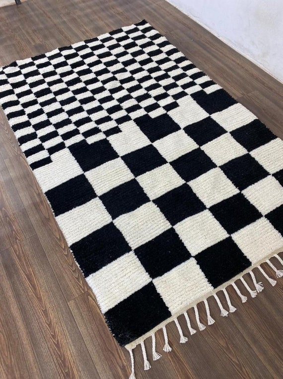 Nouveau Tapis handmade rug moroccan carpet Noir et blanc à damier marocain Berbère Tapis