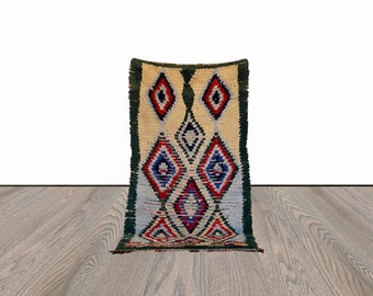 Moroccan small vintage rug 3x5 ft!