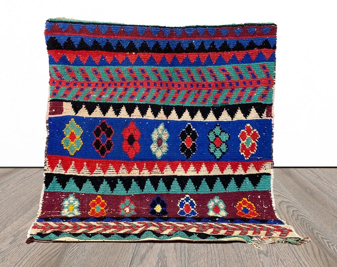 5x6 FT Moroccan soft woven wool area rugs.