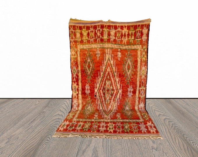 6x10 ft vintage large Moroccan area rug!