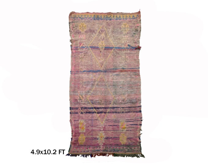 5x10 Vintage Moroccan Area Rug: Traditional Berber Design!
