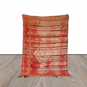 5x7 ft Berber Moroccan area rug.