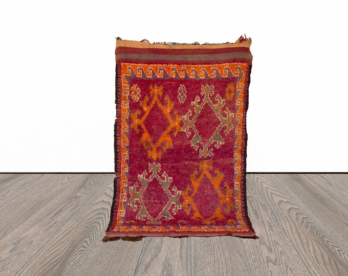 Vintage Berber Moroccan rug 4x7 ft!