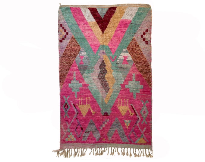 Handwoven Moroccan Wool Rug: Vibrant Berber Design, Artisanal Home Decor Rug.