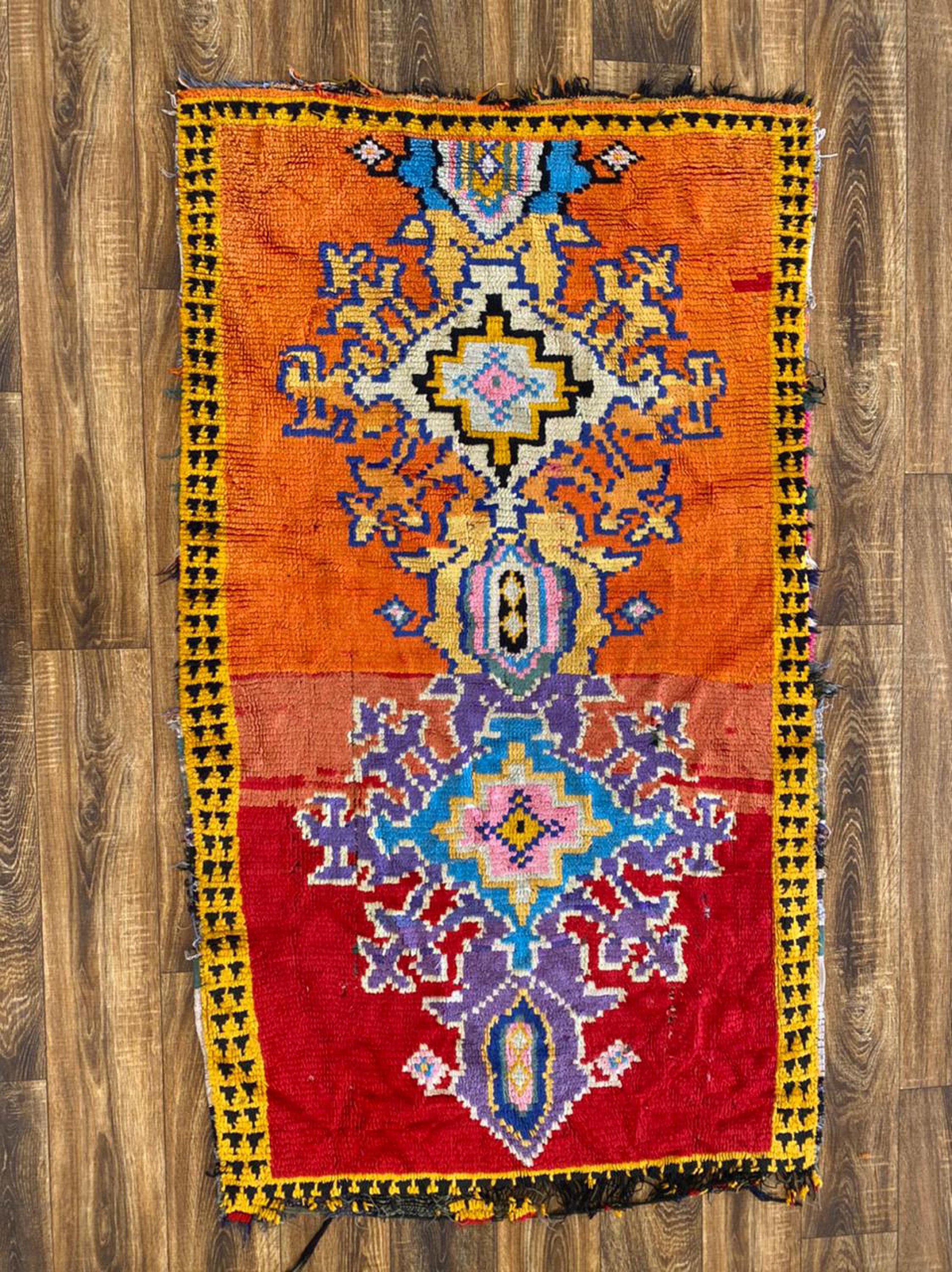 Vintage Moroccan area rug 3x6 ft!