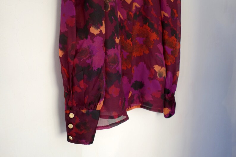 Oversized Medium Vintage 80s Pleated Shoulders Embellished Purple Blouse Decorative Buttons