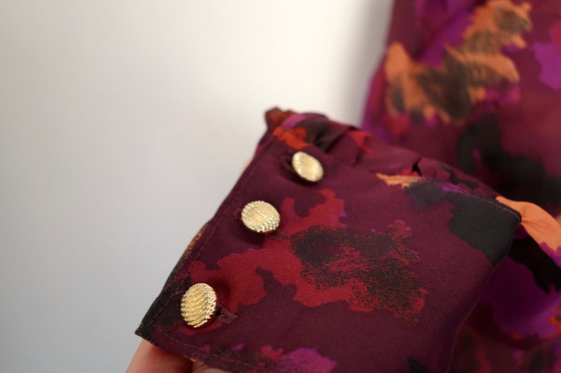 Oversized Medium Vintage 80s Pleated Shoulders Embellished Purple Blouse Decorative Buttons