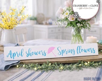 Letrero de madera con flores de primavera y lluvias de abril - Bandeja decorativa escalonada