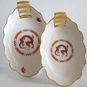 Zestaw 2 owalnych misek w stylu vintage Carlton Ware Art Deco w kształcie smoka. Wyprodukowano w Anglii
