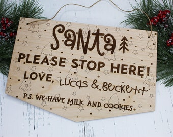 Personalized Santa Please Stop Here Sign - Santa Wall Hanging - Engraved Santa Sign - Wood Christmas Decor