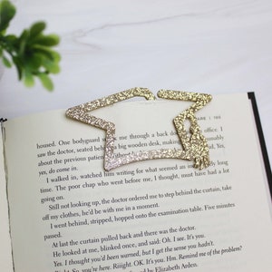 Marcador de libros personalizado con forma de birrete de graduación - Regalo de graduación - Regalo para maestros - Regalo para calcetines - Regalo de agradecimiento para maestros - Marcador de acrílico