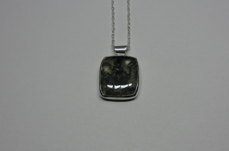 moss agate pendant set in sterling silver