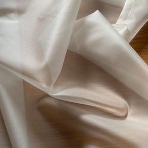 Pure Silk Satin Organza, 8 momme, 140 cm, ivory, sold by the metre
