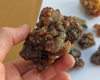 Fresh Omani Myrrh - Fruity, dark, bitter incense resin from Oman - Commiphora wightii