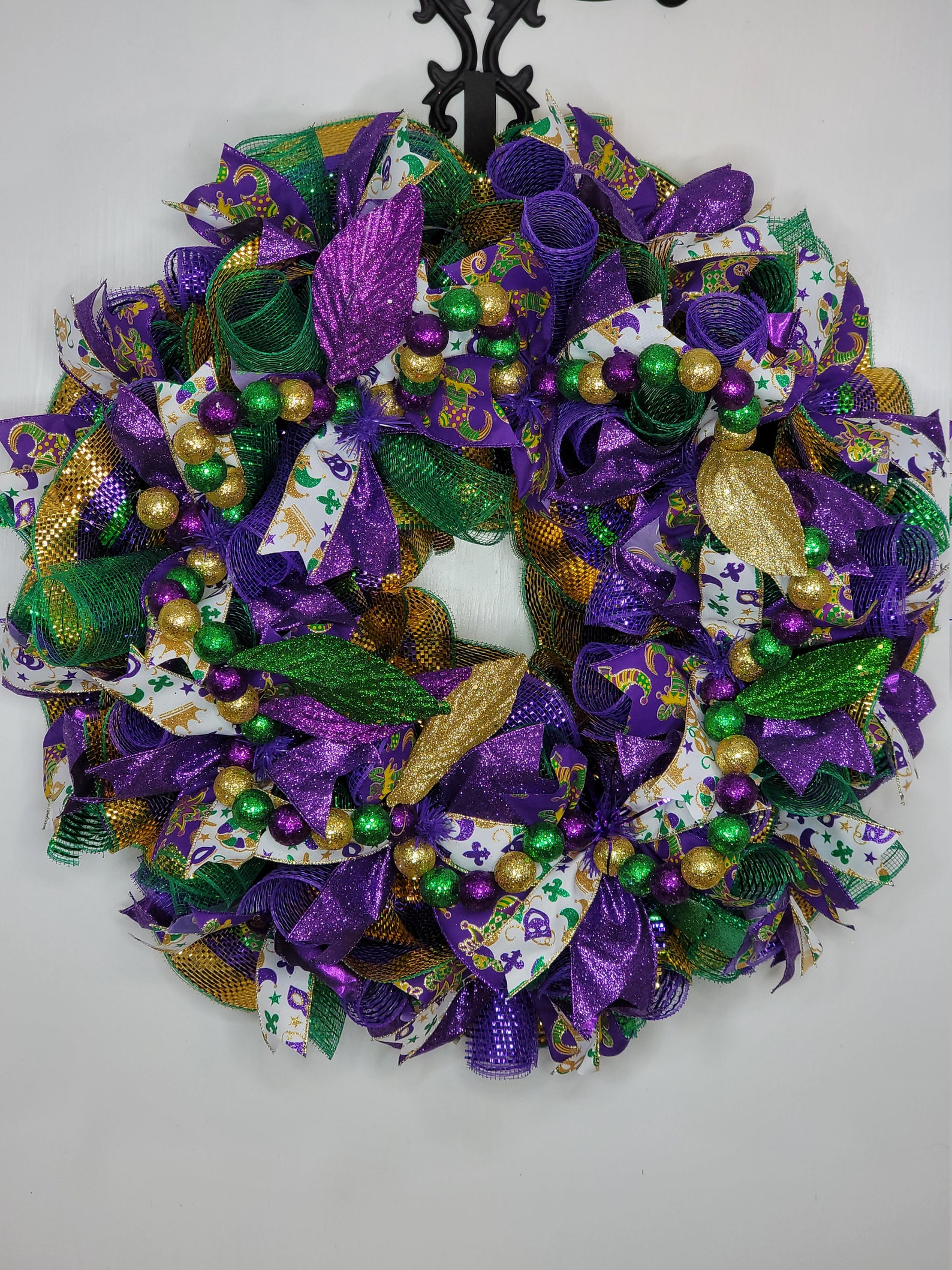 Mardi Gras Wreath Mardi Gras Bead Decor Mardi Gras Door Etsy