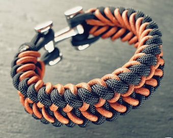 Cordbraid Paracord bracelet in a class of its own - stainless steel closure