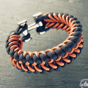 Cordbraid Paracord bracelet in a class of its own - stainless steel closure