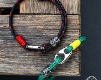 Paracord Bracelet Handmade Bracelets for Men and Women Adjustable, Waterproof and Lightweight Perfect for Outdoor Activities