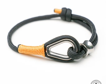 Premium Paracord Bracelet for Men - Handcrafted with Quality Materials for a Stylish and Durable Look