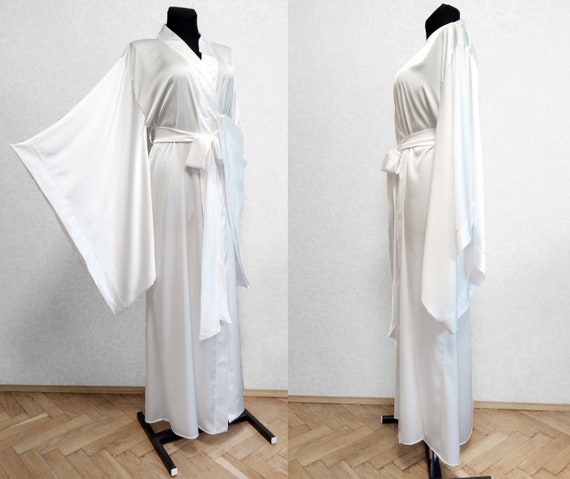 white bride robe