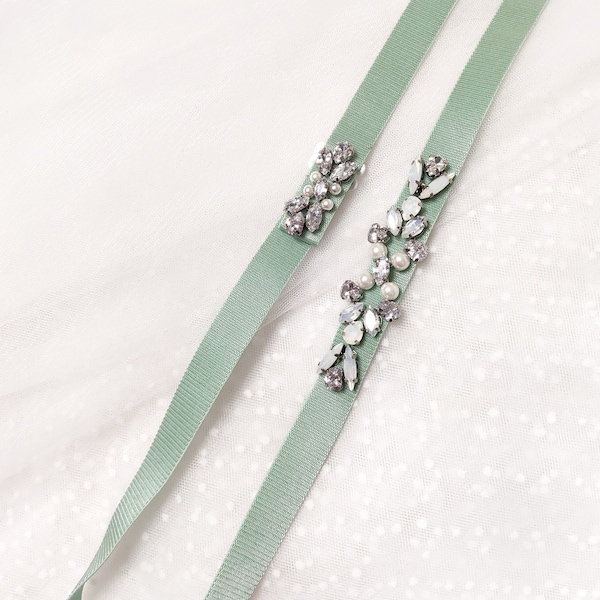 Crystal bridal belt sash, Sage green wedding dress belt, Sparkling stretch belt, Green bridesmaid sash, rhinestone bridal belt with clasp