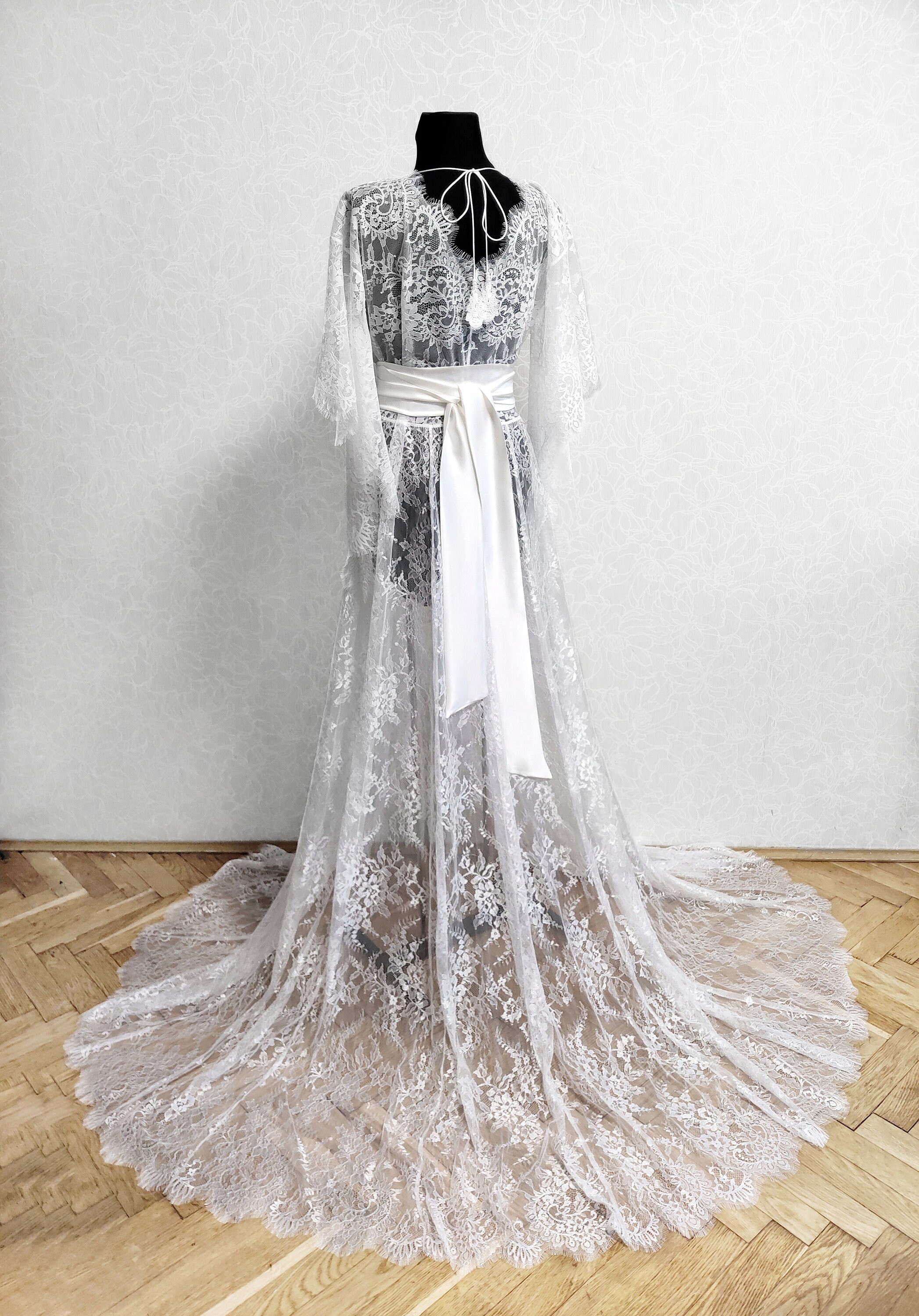 bridal robe with train
