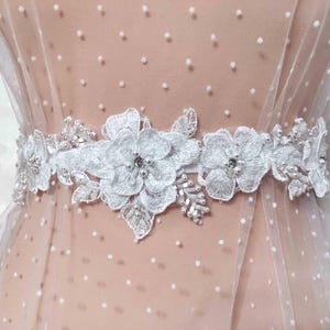 White lace wedding belt with 3D flowers, floral bridal belt 2.5 inches, beaded belt for wedding dress, wedding belt for bride