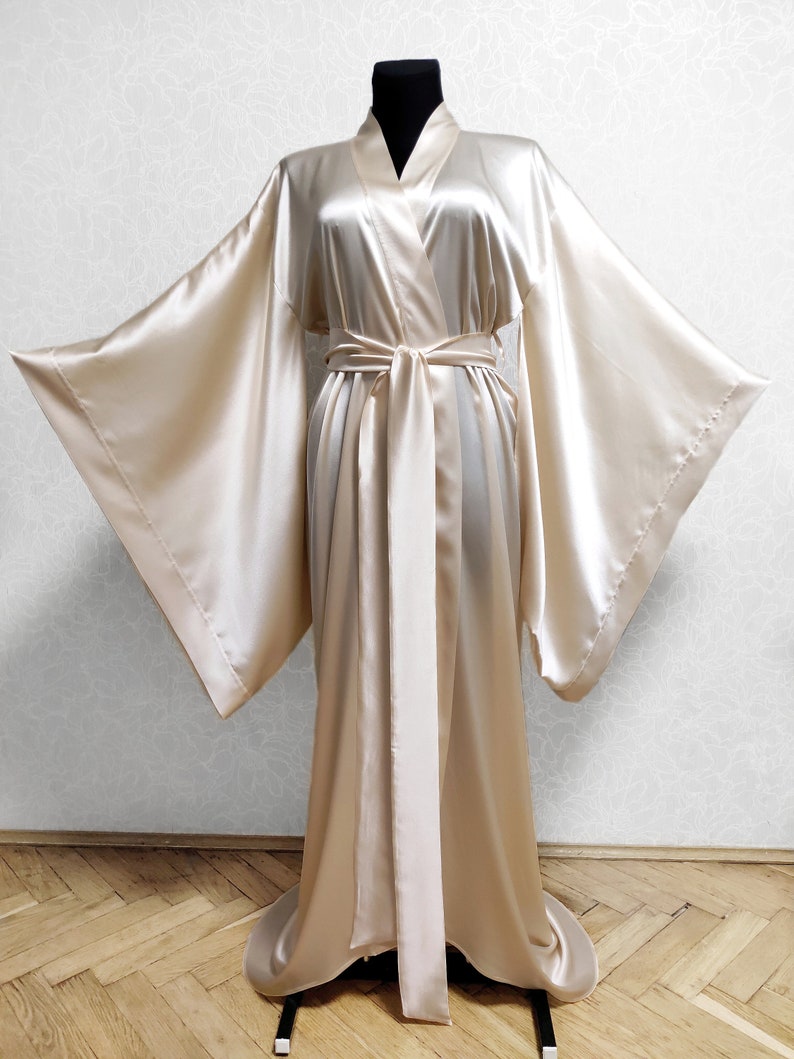 bridal robe with train