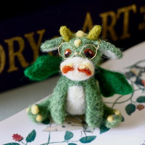 Dragon Needle Felting Pattern - Dragon- Mini Dragon - Book Dragon - PDF Digital Download - Easy DIY - Needle Felted - Felted Dragon Tutorial