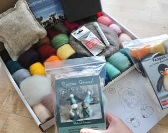 Starter Felting Kit - Beginner Craft Kit - Complete Felting Wool - Needle Felting Supplies - Felting Wool Colours - Learn to Needle Felt
