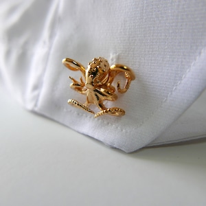 Octopus Cufflinks, 18K Gold Plated Brass Cufflinks, Sea Octopus Cufflinks, Octopus jewelry, Ocean Cufflinks Sea jewelry, Octopus Tentacle