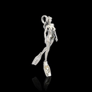 Collana con ciondolo da subacqueo in argento sterling, regalo per sub, immersioni in apnea, subacqueo in acque profonde, gioielli da sub, regalo per l&#39;oceano, articoli da spiaggia