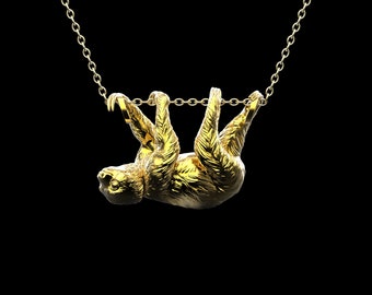 Colar com pingente de preguiça banhado a ouro amarelo, presente para amantes de preguiças, joia de preguiça, presente masculino para ele, presente para amantes da natureza, apenas o pingente