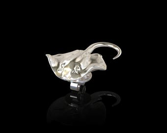 Broche de solapa de raya en plata de ley, joyería inspirada en el océano, joyería para buceo, broche para hombre con motivos marinos, regalo para él o ella, joyería para amantes del océano