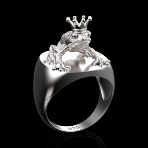 Sterling Silver King Frog Ring, Frog Charm, Silver Frog Jewelry, Lucy Frog Ring, Princess and the Frog, Best Wedding Gift Item, Frog Lover