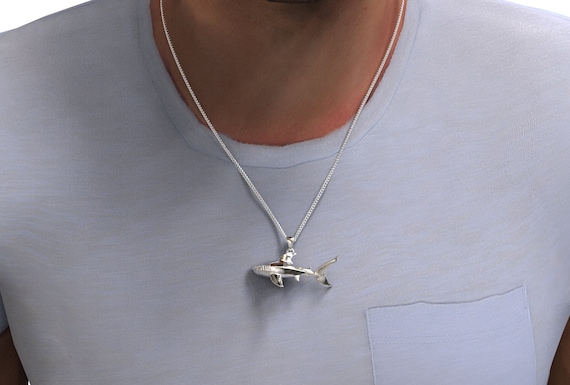 Collana con ciondolo a forma di squalo in argento sterling, collana a tema oceano, gioielli da sub, gioielli a tema vita marina, squalo bianco, articoli da spiaggia, solo ciondolo - Italia