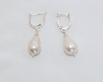 Pearl and Sterling Silver Earrings, Dangle Earrings, Bridal Earrings FREE SHIPPING! (1629)